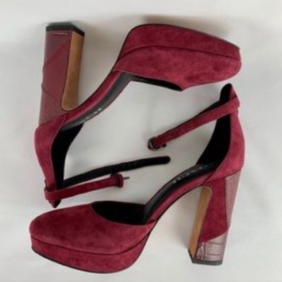 Coach Christie Pat Suede Maroon Pumps  Size 8 - Picture 3 of 12